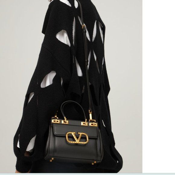 Valention Garavani - Small Rockstud Bag (OG $3790) - Picture 4 of 6